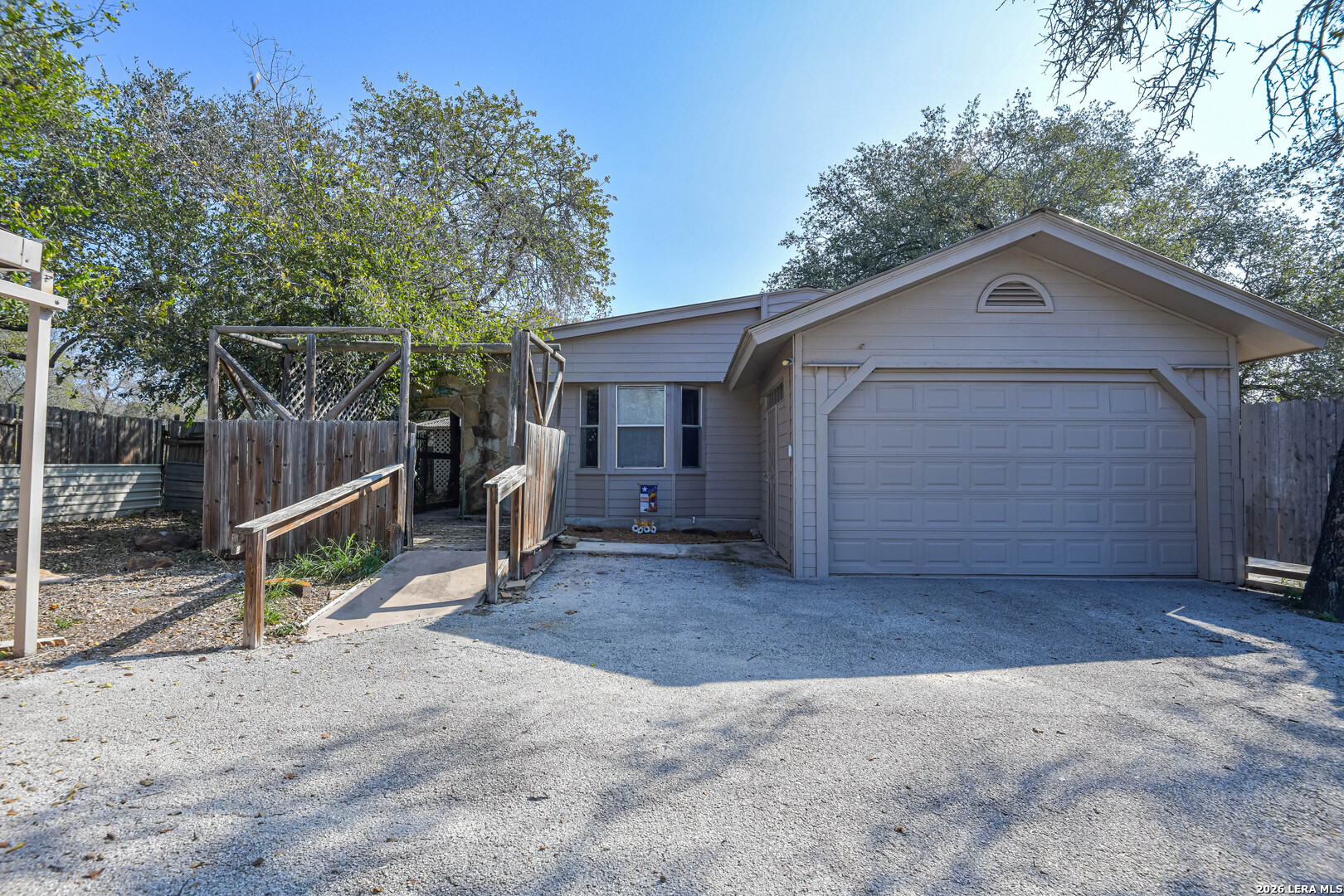 216 Ranch Creek Drive Floresville TX 78114