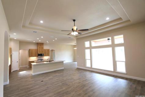 193 Oak Fields Drive Floresville TX 78114