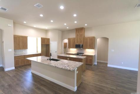 193 Oak Fields Drive Floresville TX 78114