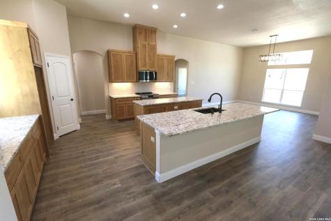 193 Oak Fields Drive Floresville TX 78114