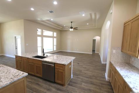 193 Oak Fields Drive Floresville TX 78114
