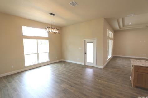 193 Oak Fields Drive Floresville TX 78114