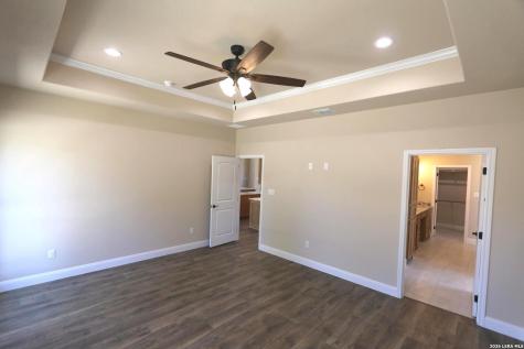 193 Oak Fields Drive Floresville TX 78114