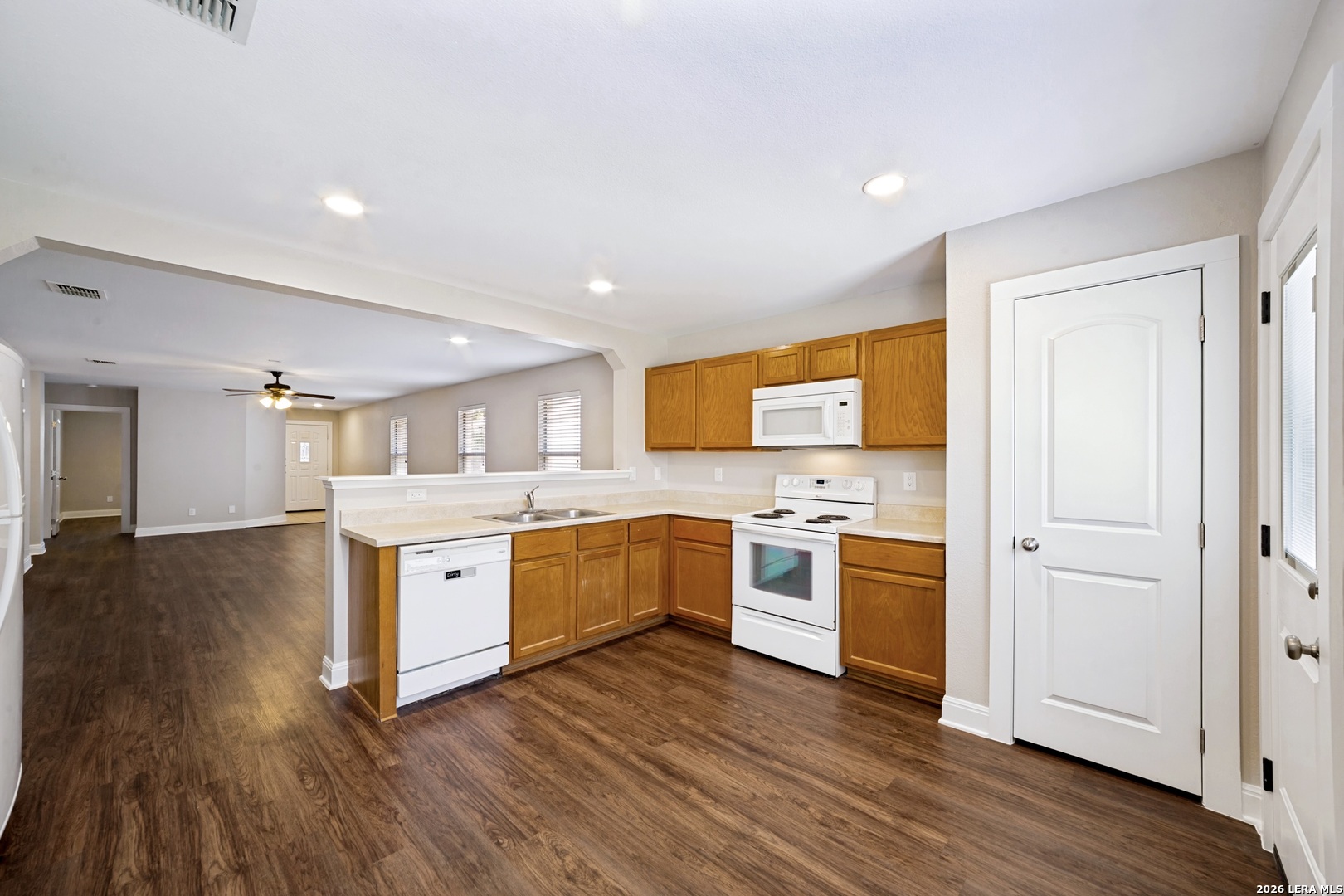 7915 Oak Pointe San Antonio TX 78254