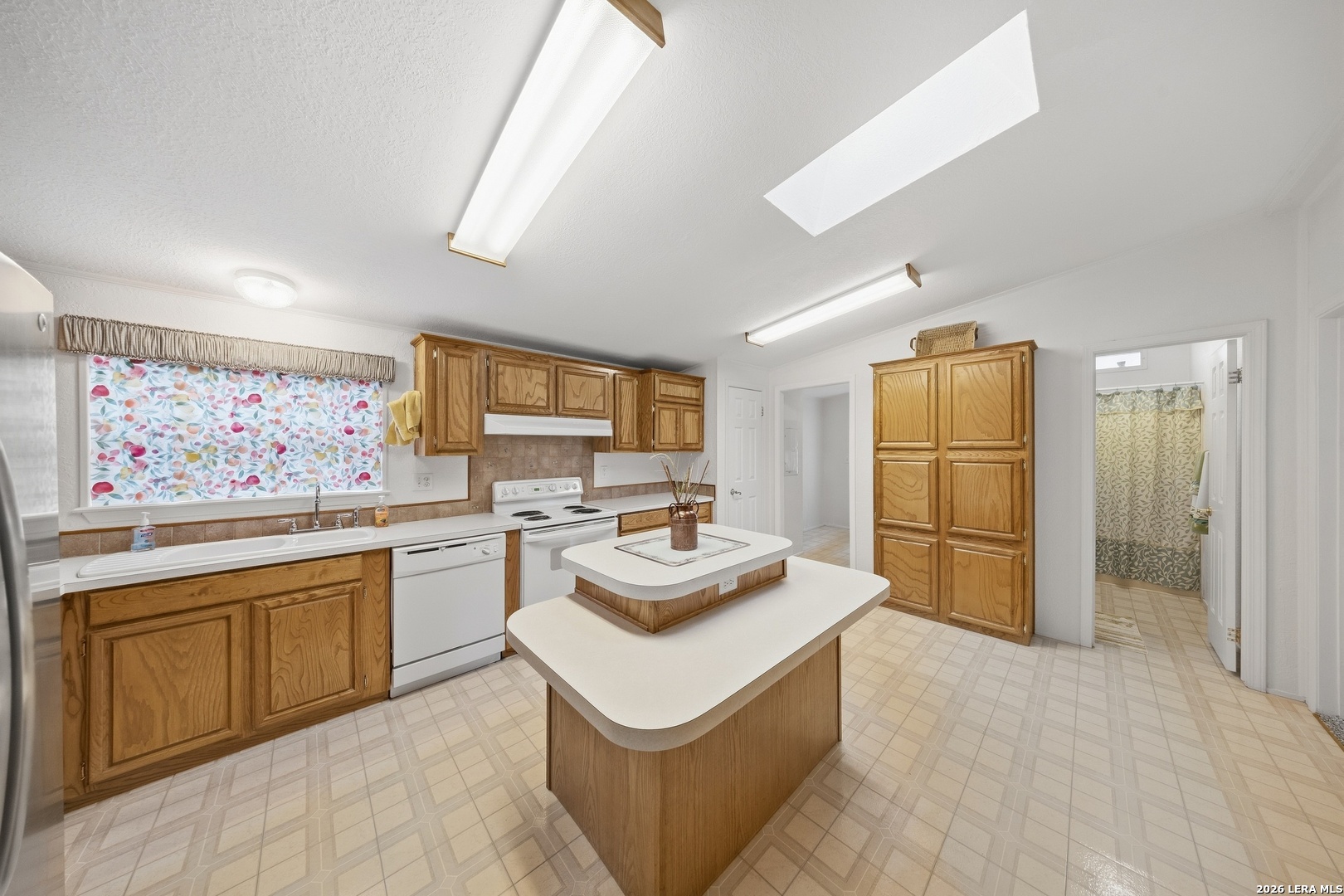 372 Homeridge Drive La Vernia TX 78121