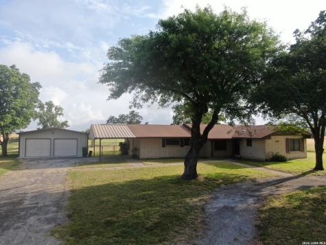 15651 Fm 463 Lytle TX 78052