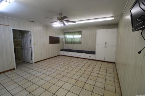 15651 Fm 463 Lytle TX 78052