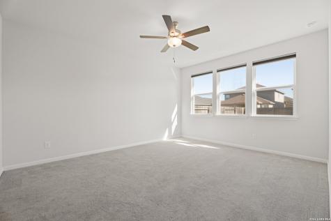 8336 Sunrise Glen Selma TX 78154
