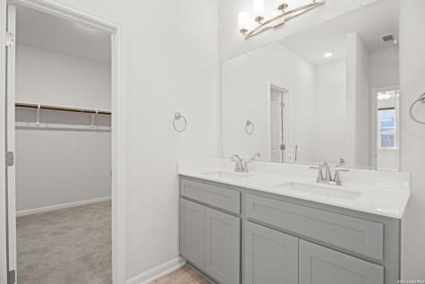 8336 Sunrise Glen Selma TX 78154