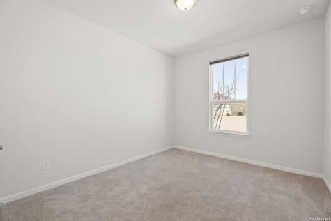 8336 Sunrise Glen Selma TX 78154