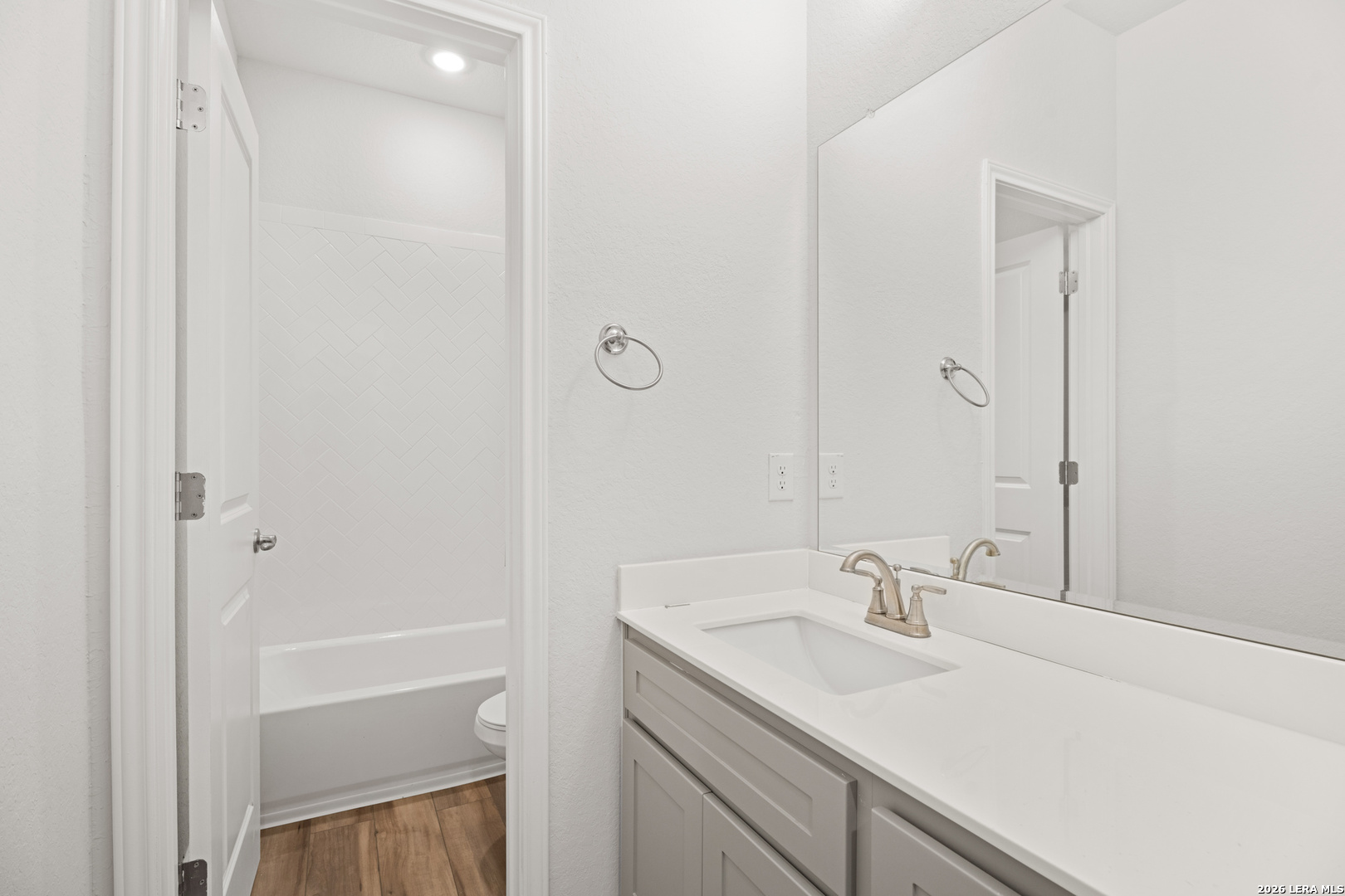 8336 Sunrise Glen Selma TX 78154