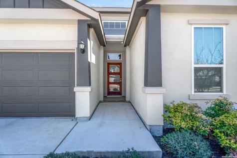 8336 Sunrise Glen Selma TX 78154