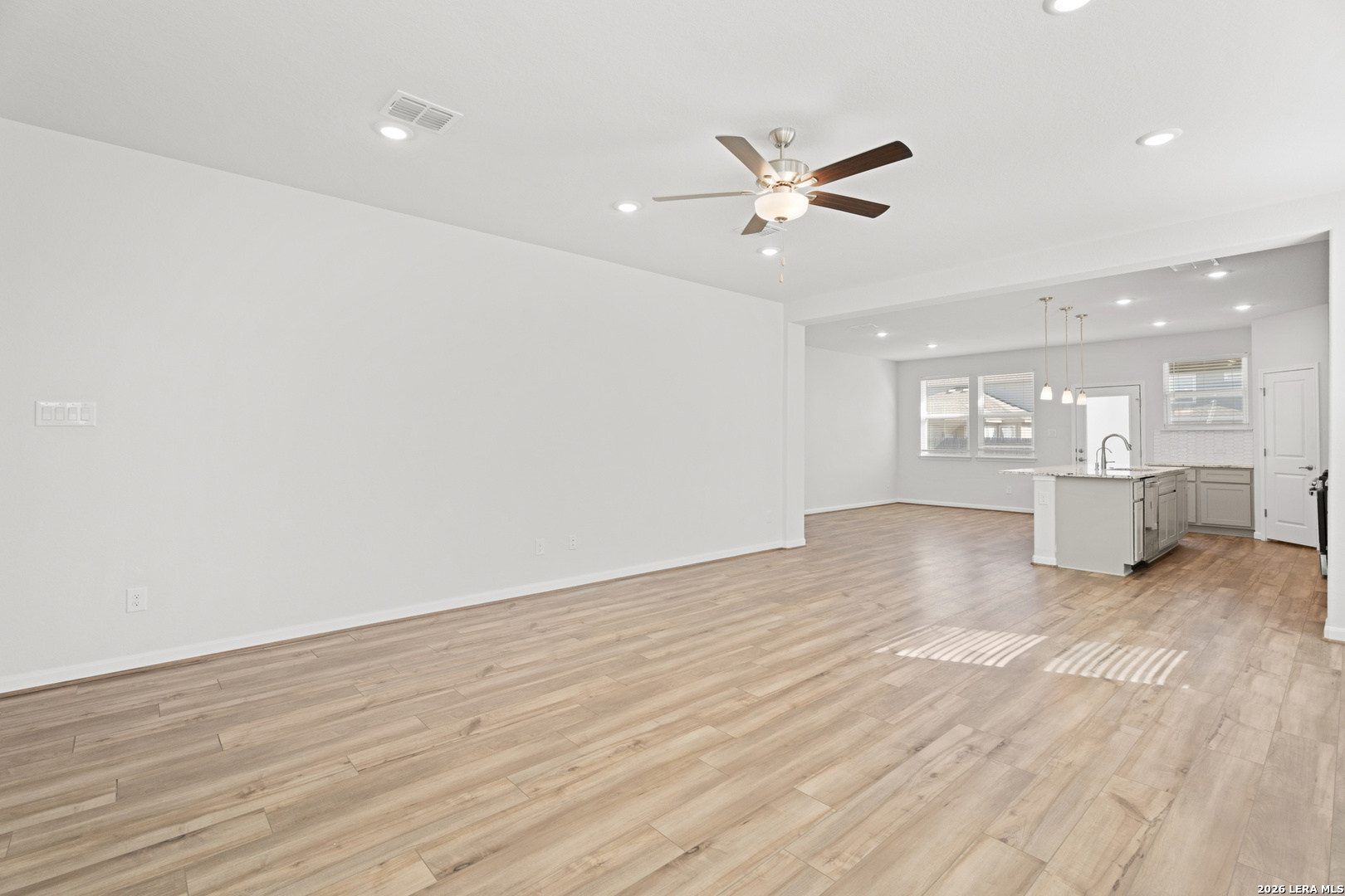 8336 Sunrise Glen Selma TX 78154