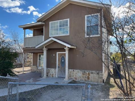 203 Ellis Street Del Rio TX 78840