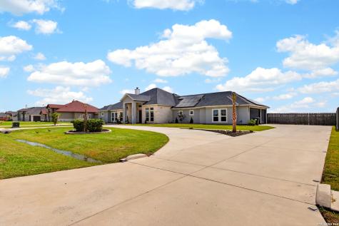 2234 Loxley Drive Corpus Christi TX 78415