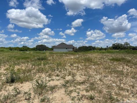 202 Allen Avenue Castroville TX 78009