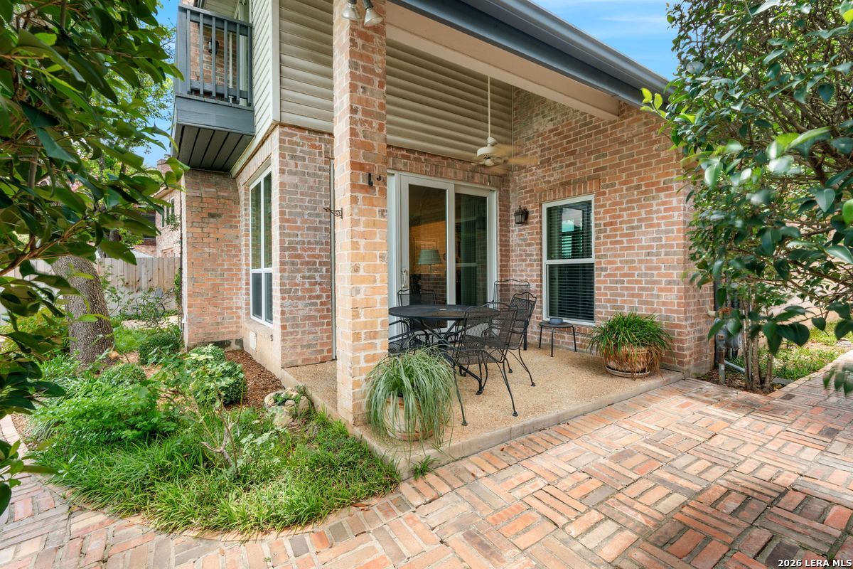 49 Longsford San Antonio TX 78209