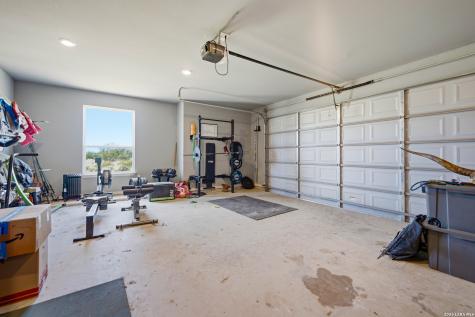 5476 County Road 427 Stockdale TX 78160