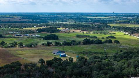 5476 County Road 427 Stockdale TX 78160