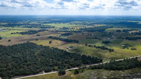 5476 County Road 427 Stockdale TX 78160
