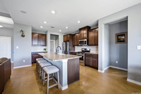 5476 County Road 427 Stockdale TX 78160