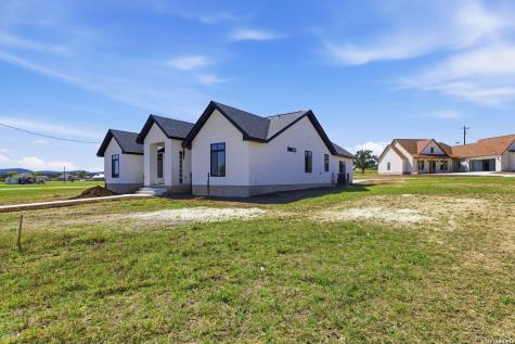 340 Spring Creek Bandera TX 78003