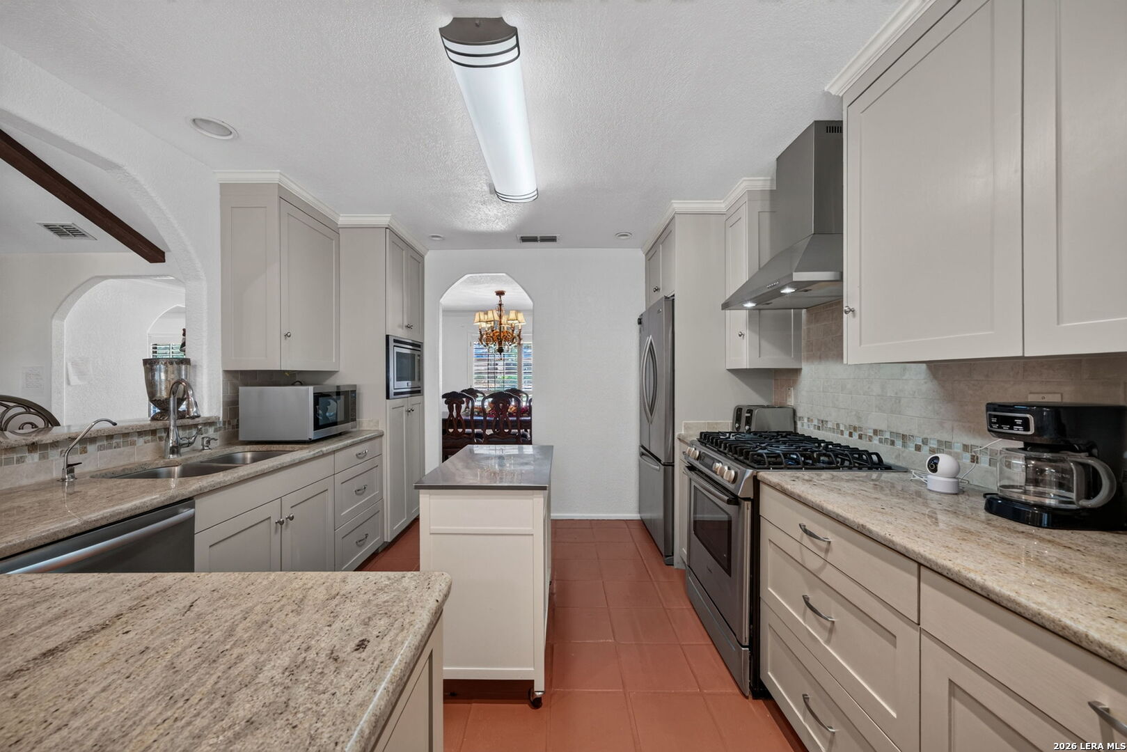 8703 Golden Windcrest TX 78239