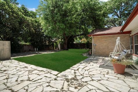 8703 Golden Point Windcrest TX 78239