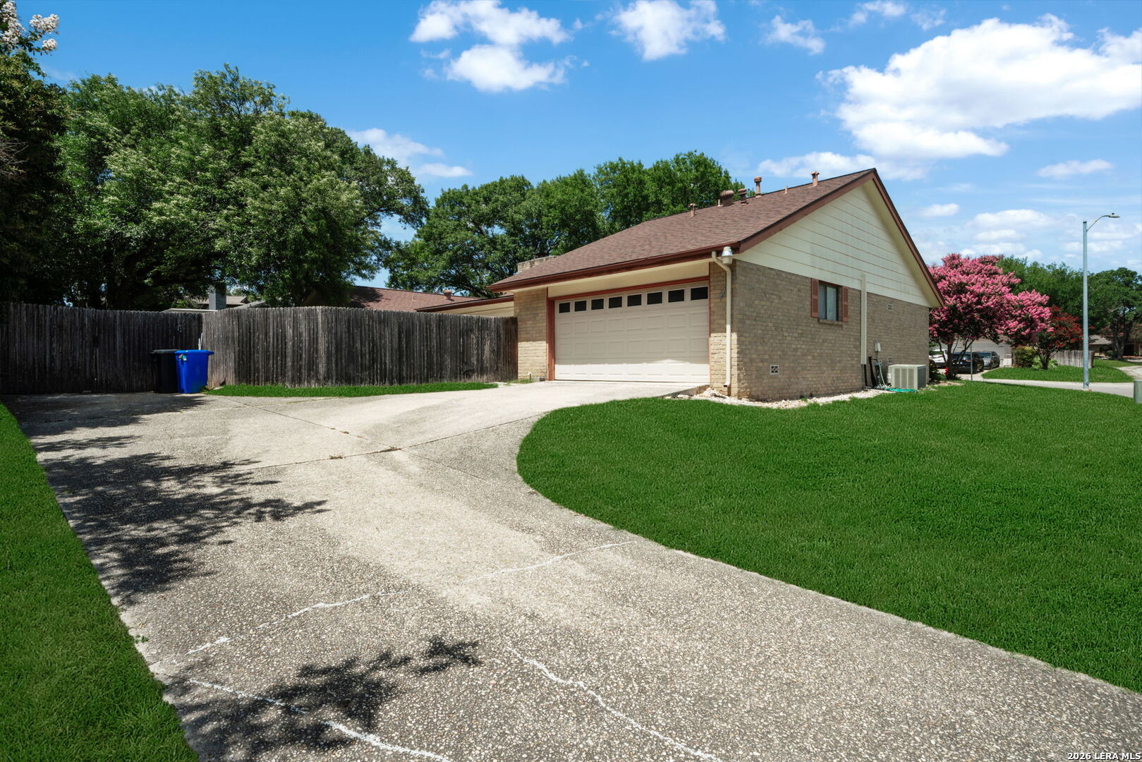 8703 Golden Windcrest TX 78239