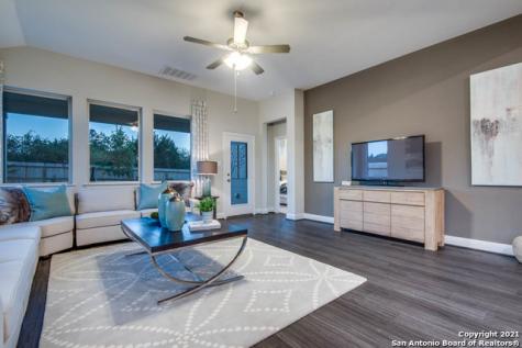 1933 Colonial Avenue New Braunfels TX 78130