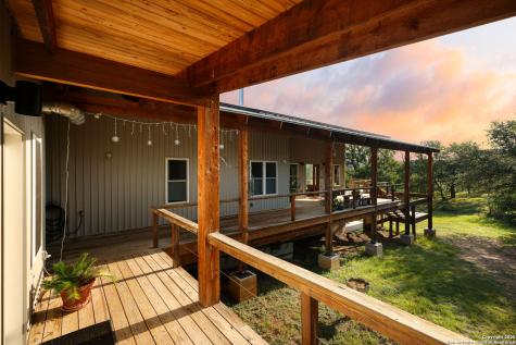 797 Glendale Road Spicewood TX 78669