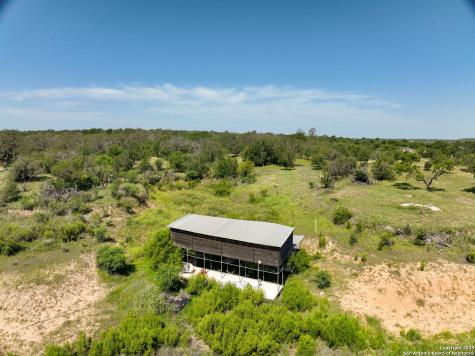 797 Glendale Road Spicewood TX 78669