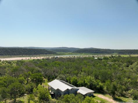 797 Glendale Road Spicewood TX 78669