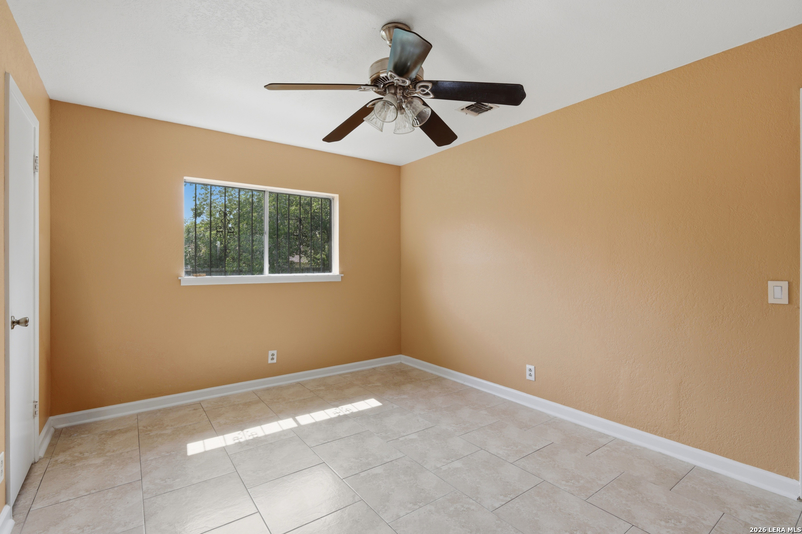 9050 Island View Street San Antonio TX 78242