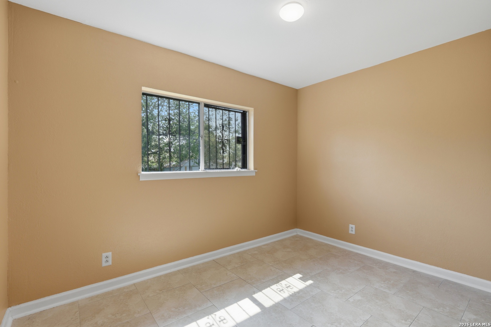 9050 Island View Street San Antonio TX 78242