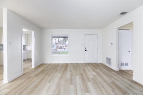 618 Santa Monica San Antonio TX 78212