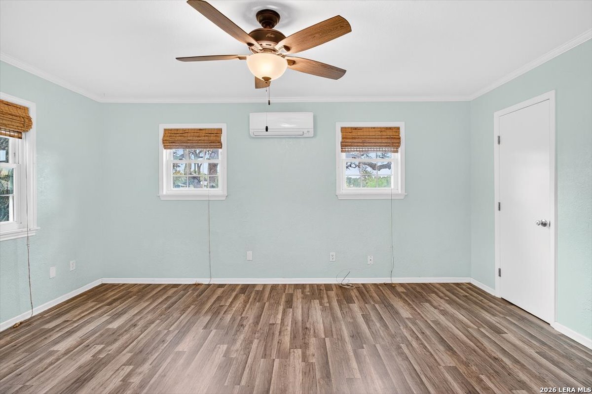 1521 S Mathis Rockport TX 78382