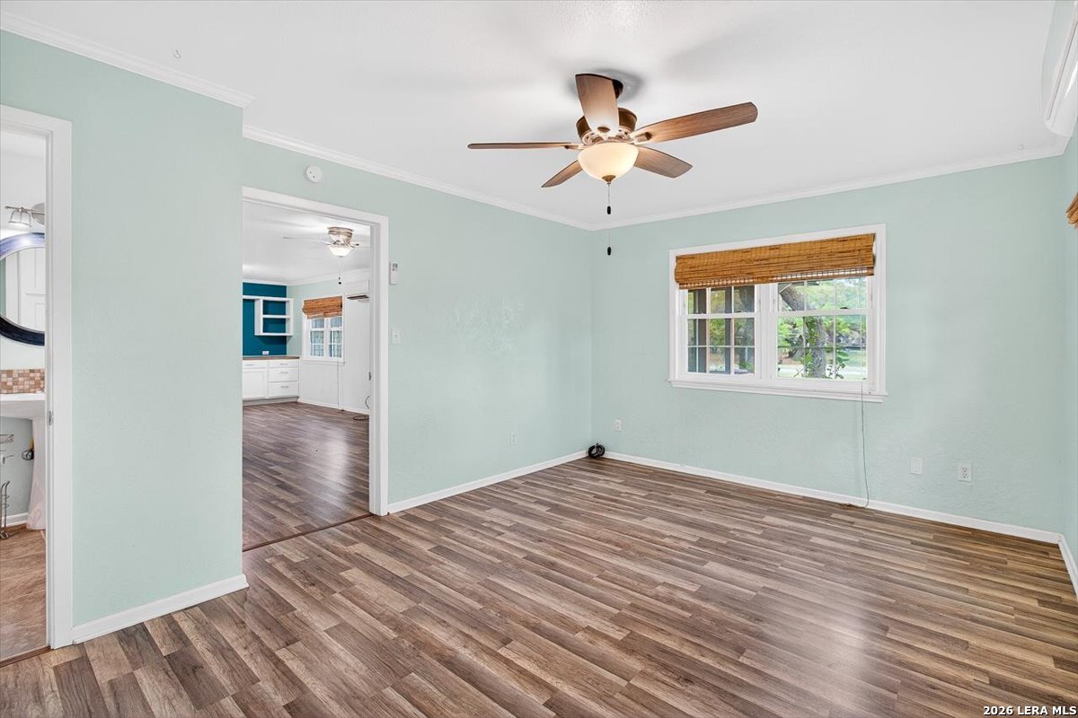 1521 S Mathis Rockport TX 78382