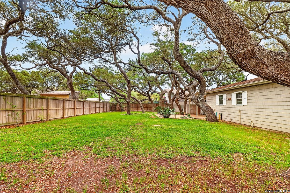 1521 S Mathis Rockport TX 78382