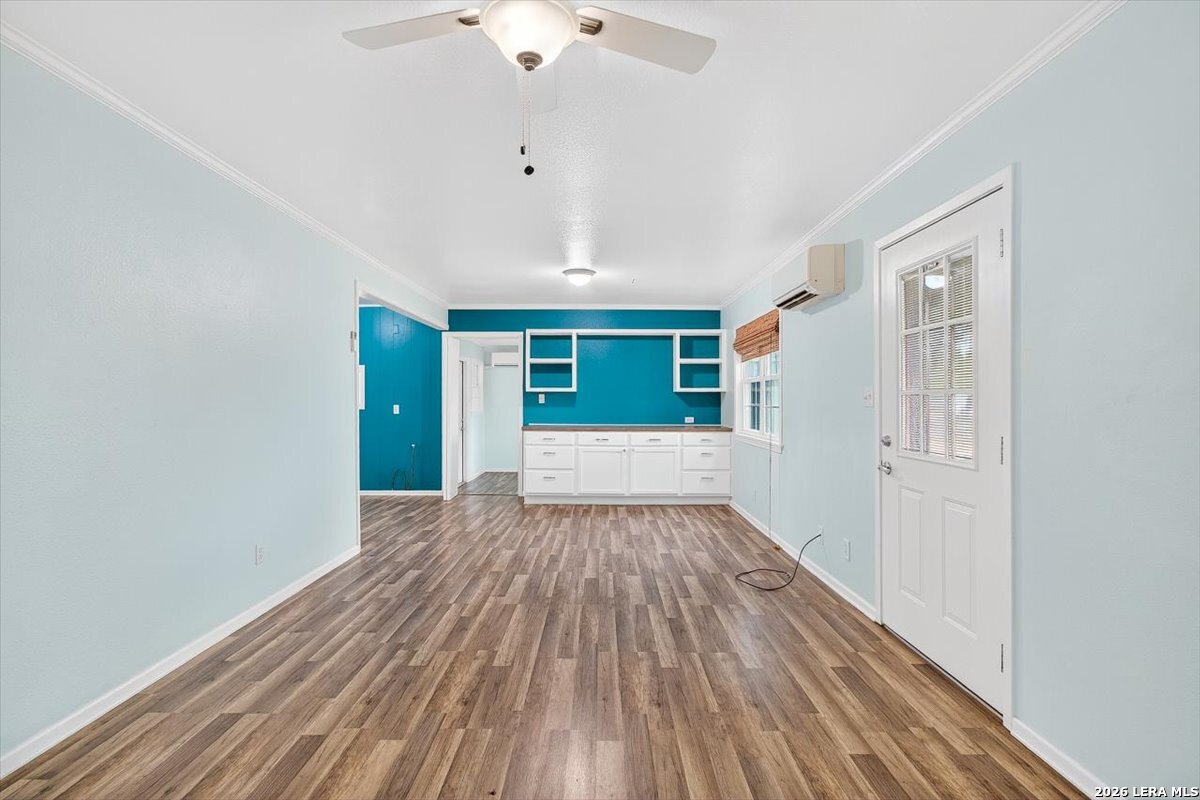1521 S Mathis Rockport TX 78382