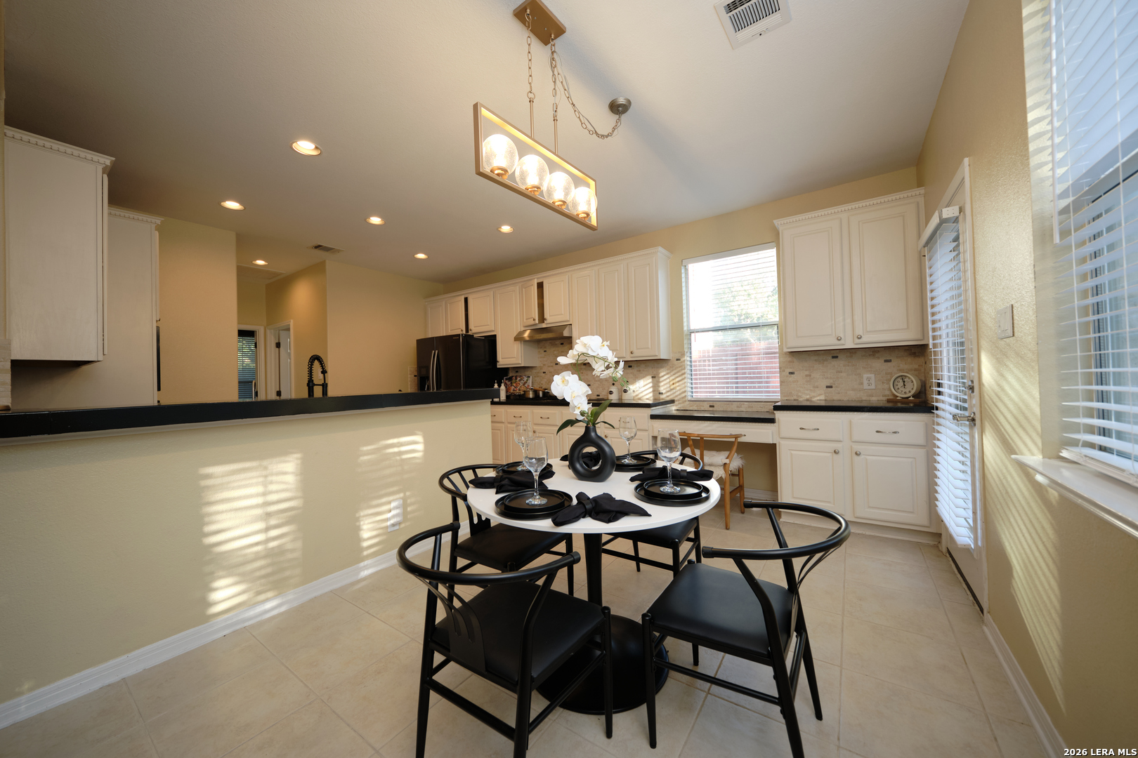 427 Elkgrove San Antonio TX 78260
