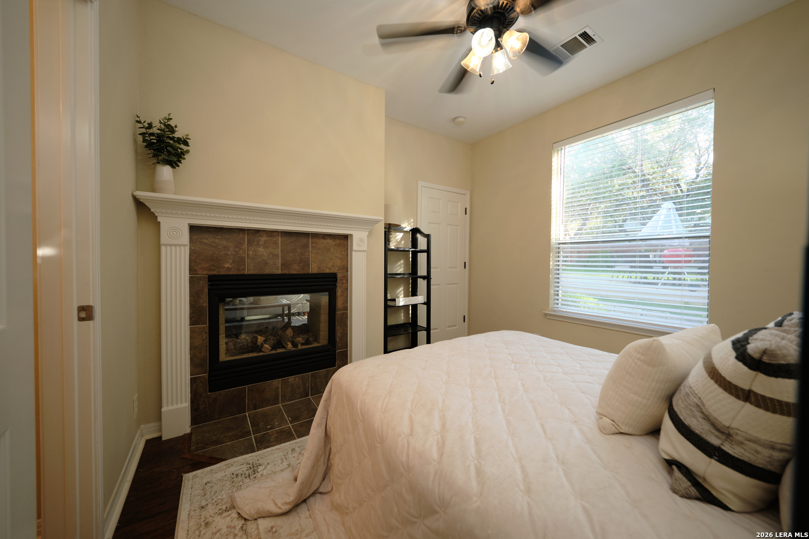 427 Elkgrove San Antonio TX 78260