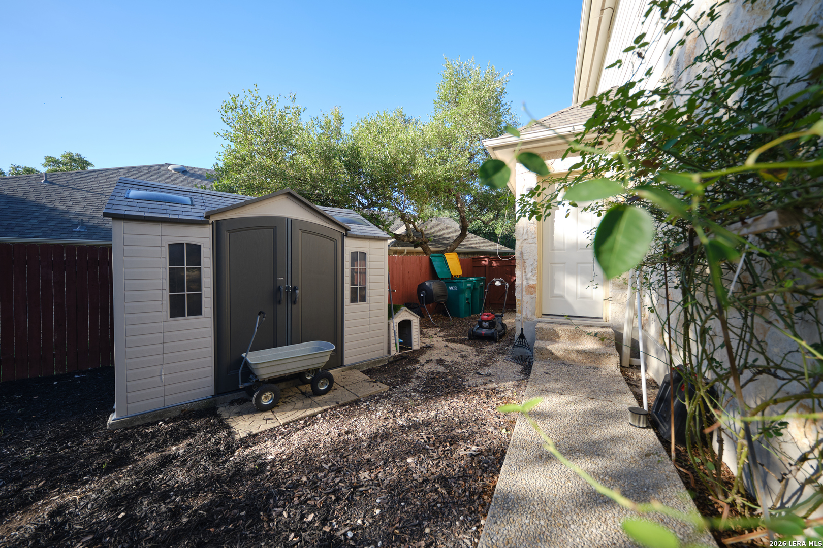 427 Elkgrove San Antonio TX 78260