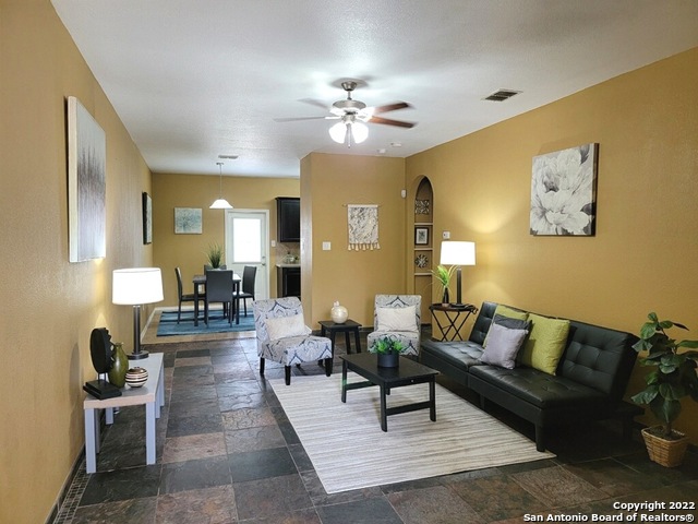 7246 Sunny Day San Antonio TX 78240