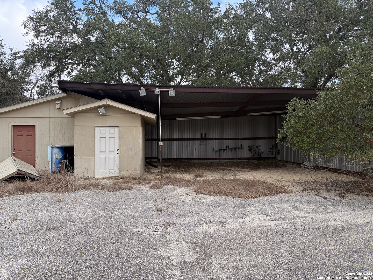 473 Mills Pipe Creek TX 78063