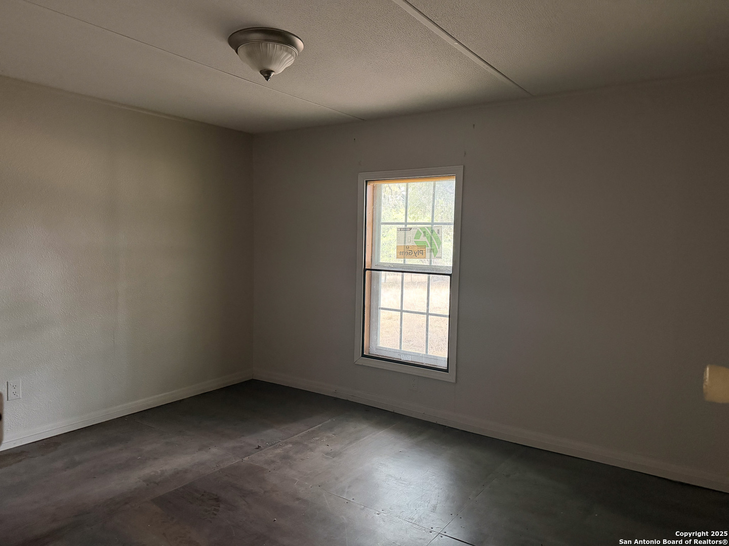 473 Mills Pipe Creek TX 78063