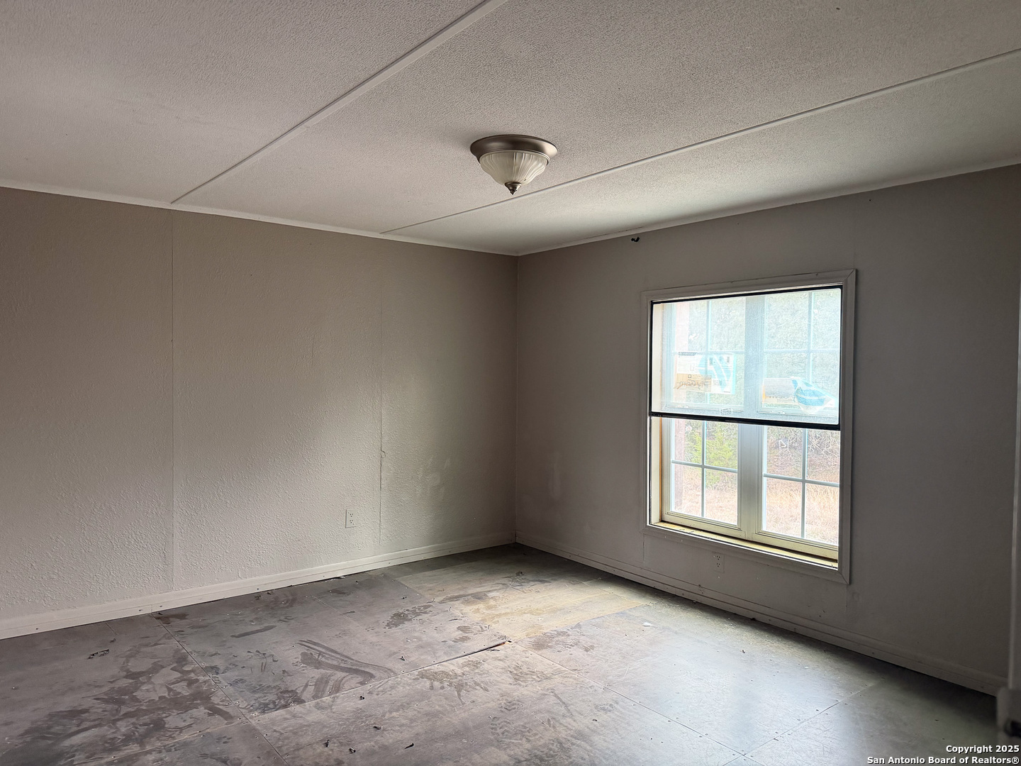 473 Mills Pipe Creek TX 78063