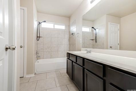 8715 Dove Oak Lane San Antonio TX 78254