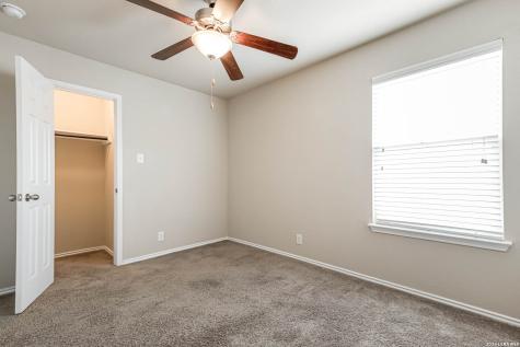 8715 Dove Oak Lane San Antonio TX 78254