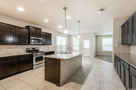 8715 Dove Oak Lane San Antonio TX 78254